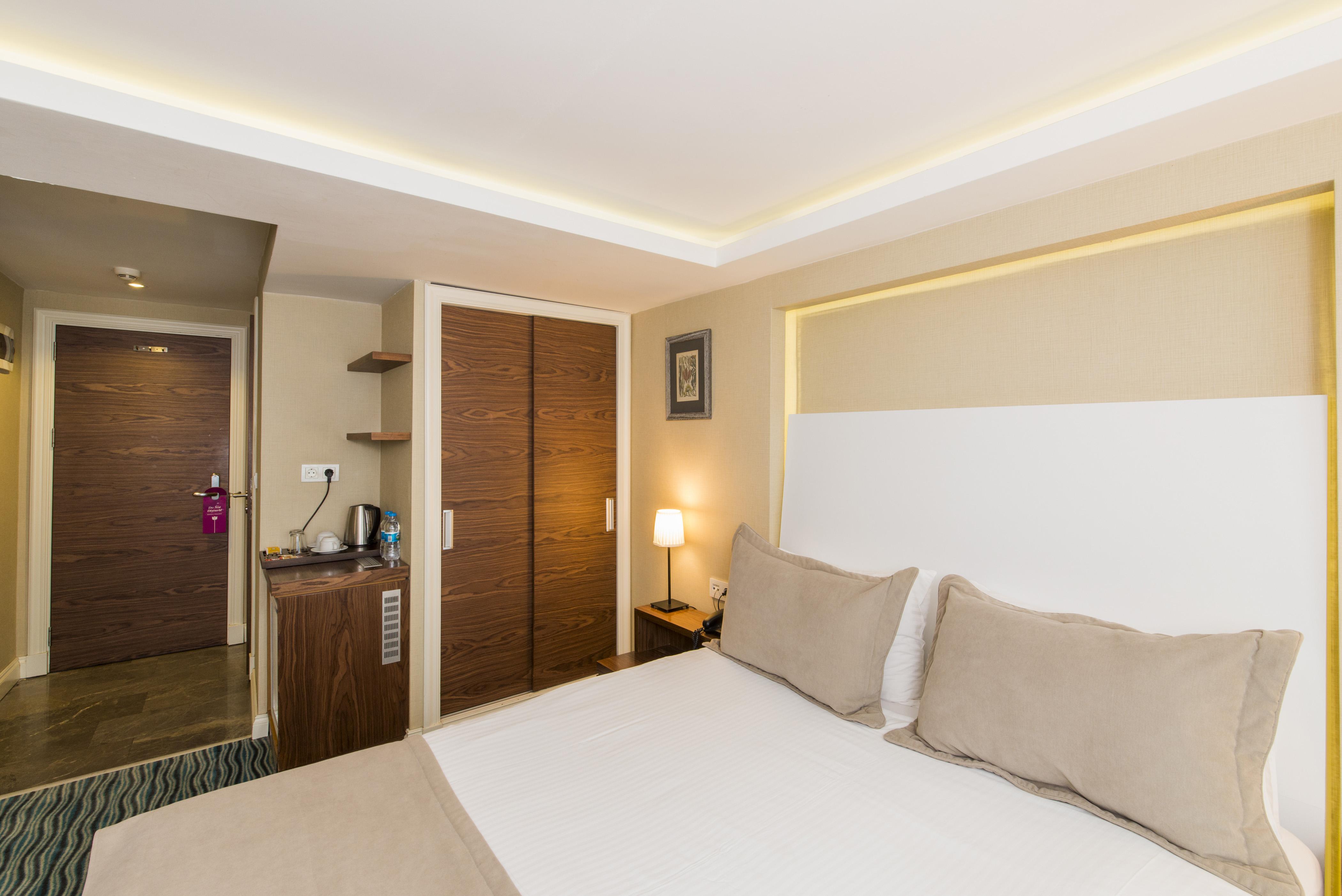 Aston Hotel Taksim Estambul Exterior foto