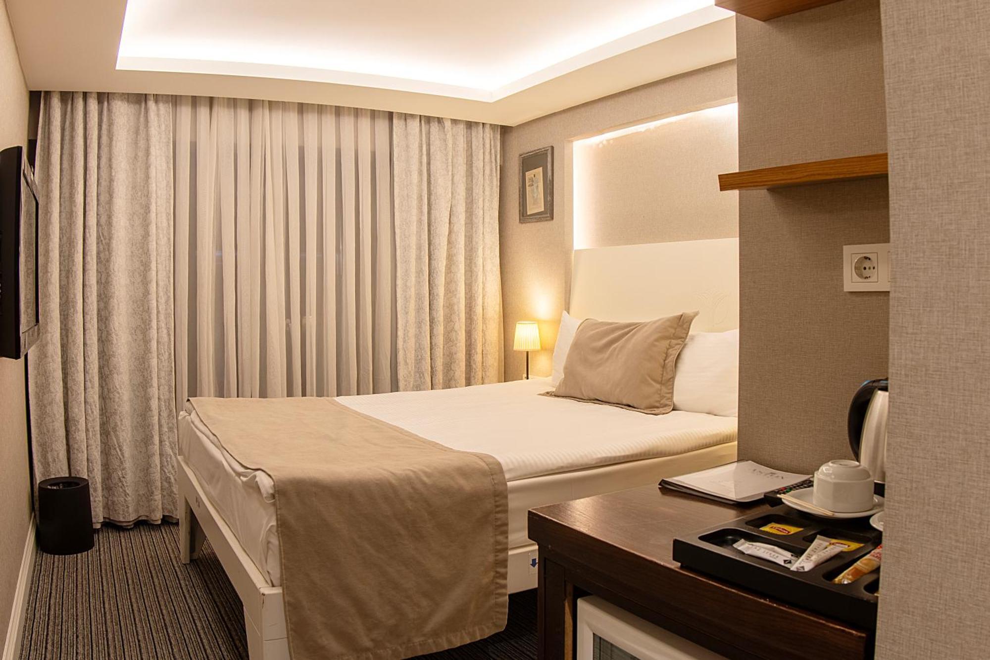Aston Hotel Taksim Estambul Exterior foto